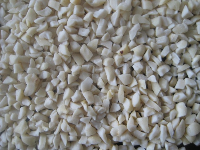 Crushed Blanched Peanut